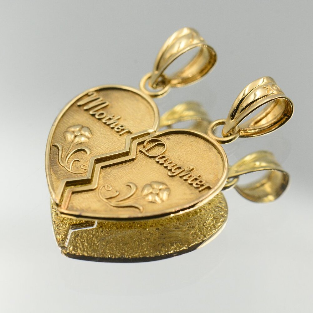 10K Mother Daughter Shareable Heart Pendant - Picture 5 of 11